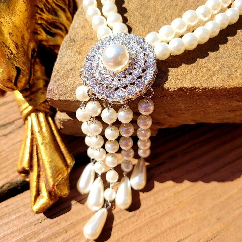 NWT Pearl Crystal Tassel Art Deco Silver Necklace & Earrings Set